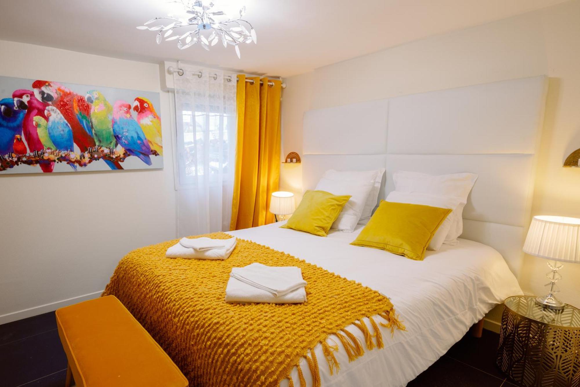 Apartment Sunny By Leslodgespa